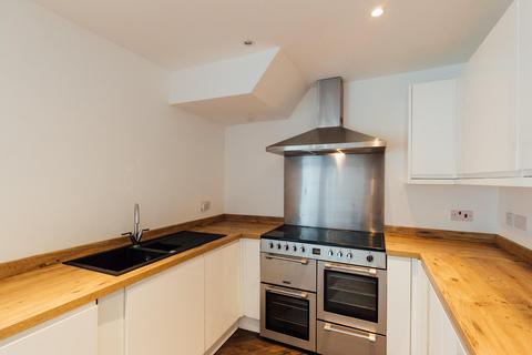 6 bedroom house to rent, Holywell Drive, Loughborough LE11