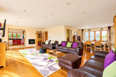 4 bedroom detached house for sale, Church Street, ROCHESTER, Kent, ME1