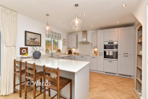 5 bedroom detached house for sale, Chailey Drive, Rainham, Gillingham, Kent