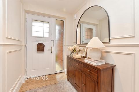 5 bedroom detached house for sale, Chailey Drive, Gillingham ME8