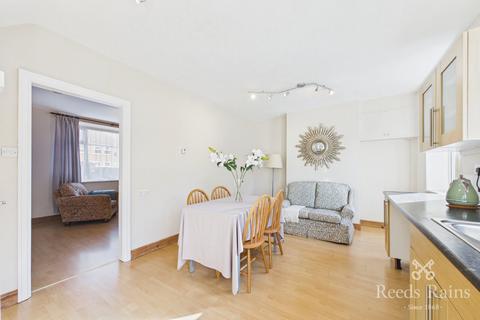 3 bedroom end of terrace house for sale, Lucas Avenue, North Yorkshire YO30
