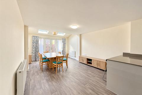 5 bedroom semi-detached house for sale, Beagle Road, Cambridge, CB3