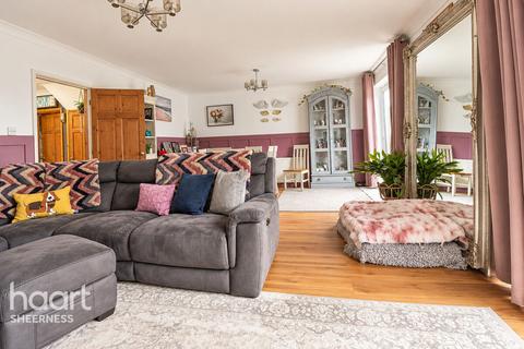 5 bedroom semi-detached house for sale, Love Lane, Minster