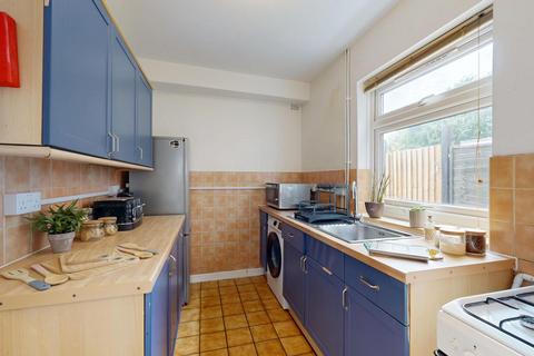4 bedroom house to rent, Derby Road, Loughborough LE11