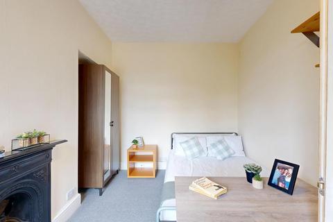 4 bedroom house to rent, Derby Road, Loughborough LE11