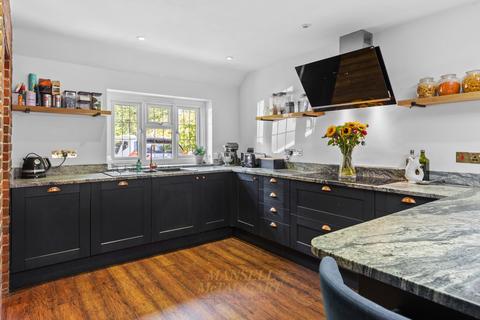 4 bedroom detached house for sale, Domewood, Crawley RH10