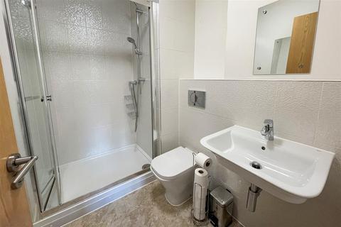 2 bedroom ground floor flat to rent, Firepool View, Taunton TA1