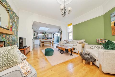 4 bedroom semi-detached house for sale, Crabbe Street, Ipswich