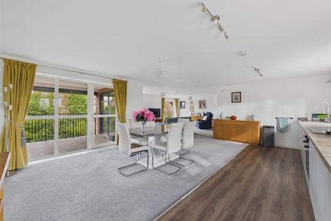 3 bedroom apartment for sale, Ranelagh Road, Malvern