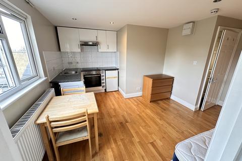 undefined, West Hendon Broadway, West Hendon NW9