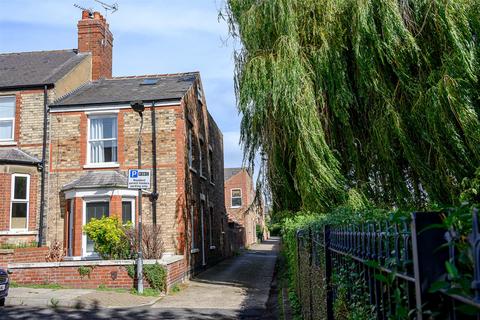 3 bedroom end of terrace house for sale, Aldreth Grove, Off Bishy Road, York, YO23 1LB