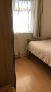 1 bedroom in a house share to rent, Monks Park, Wembley HA9