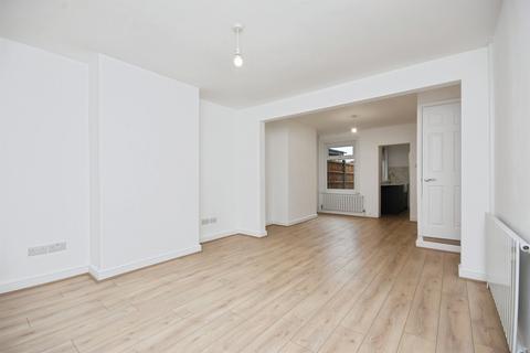undefined, North Road Avenue, Brentwood