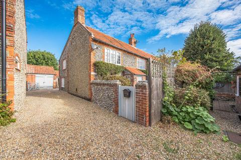 3 bedroom semi-detached house for sale, Impressive Flint Cottage in the Superb Coastal Village of Weybourne