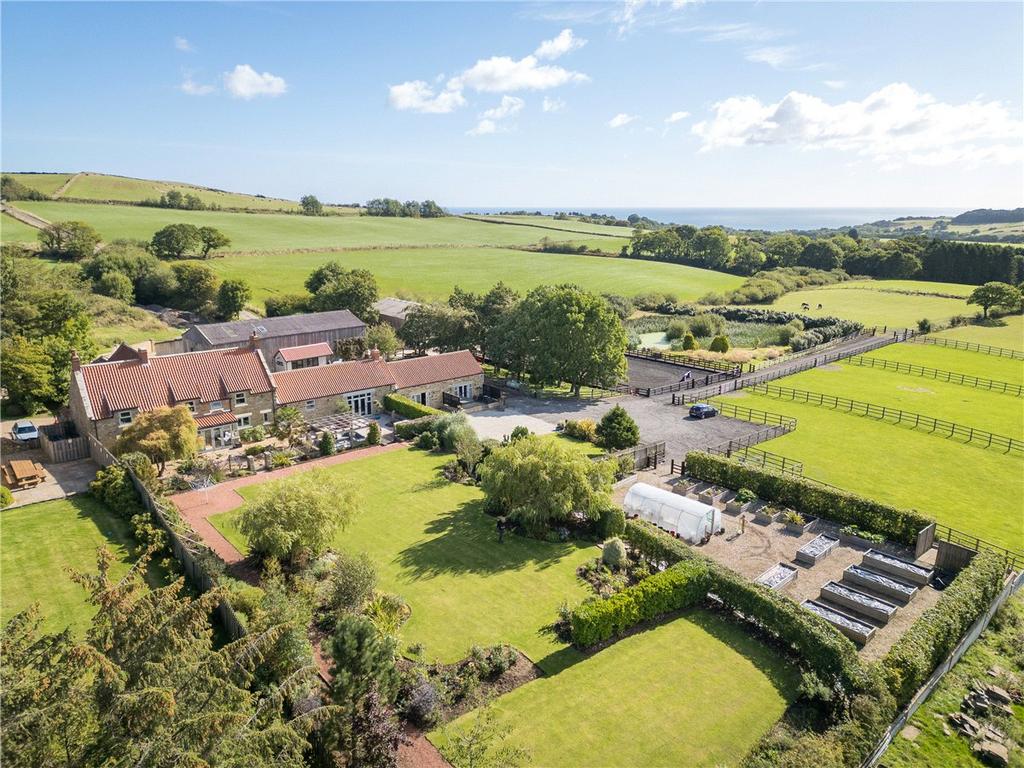 Island Farm Cottage, Staintondale... Equestrian property for sale - £ ...