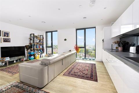 2 bedroom penthouse for sale, Kempton House, Staines TW18