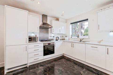 2 bedroom flat for sale, Foxglove Drive, Maidenhead, Berkshire, SL6