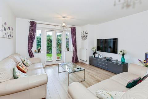 2 bedroom flat for sale, Foxglove Drive, Maidenhead, Berkshire, SL6