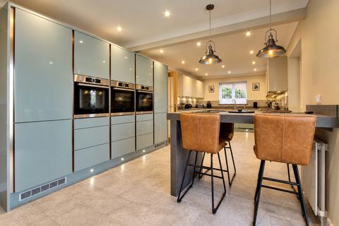 4 bedroom detached house for sale, Gorefield Road, Leverington, PE13