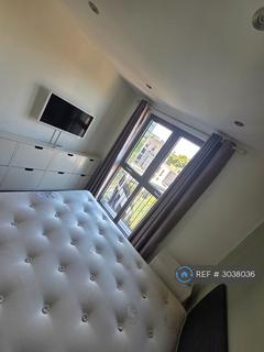 1 bedroom flat to rent, Camden Road, London, NW1