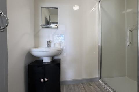 Studio to rent, Bodmin Road, St. Austell
