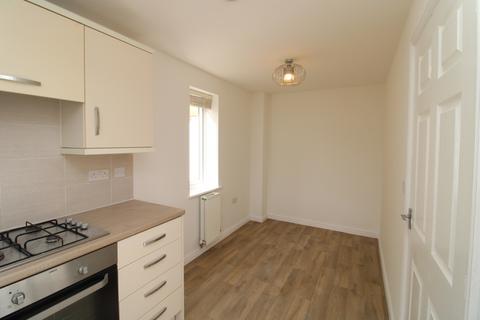 3 bedroom semi-detached house to rent, Kings Close, Middlesbrough.