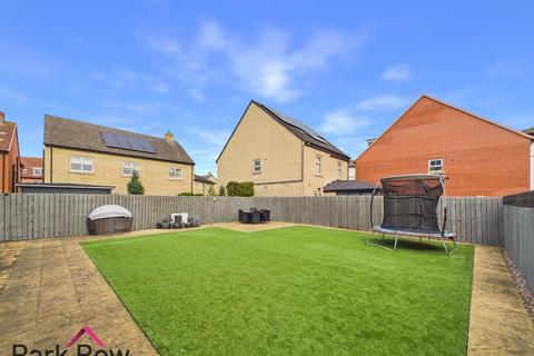5 bedroom detached house for sale, Fairfield Link, Sherburn In Elmet, Leeds