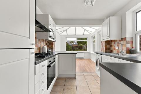 3 bedroom detached house for sale, Woodthorpe Road, Ashford,TW15