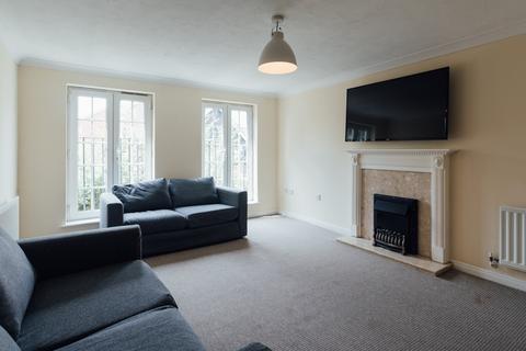 4 bedroom house to rent, Kingfisher Way, Loughborough LE11
