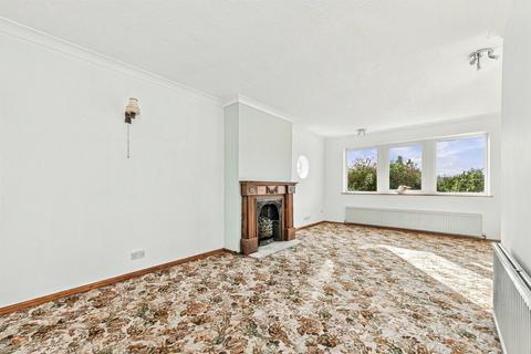 4 bedroom detached house for sale, Ennerdale Avenue, Dewsbury