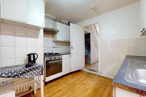 3 bedroom terraced house for sale, 119 Listria Park, Stoke Newington, N16 5SP