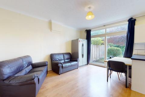4 bedroom house to rent, Forest Road, Loughborough LE11