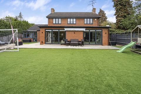 4 bedroom detached house for sale, Station Road, Grove, OX12