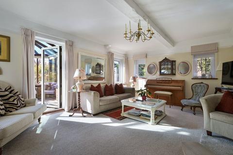 4 bedroom detached house for sale, Wheeler Avenue, Oxted RH8