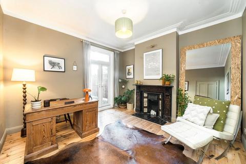 3 bedroom terraced house for sale, Heathwood Gardens, Charlton