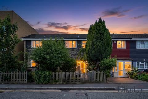 undefined, Corbins Lane, Harrow HA2