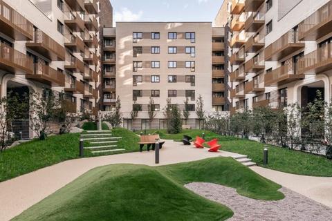 2 bedroom flat to rent, 103a, 1 Vanguard Way E17