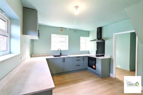 3 bedroom semi-detached house for sale, Tenbury Green, Bentilee, Stoke-On-Trent