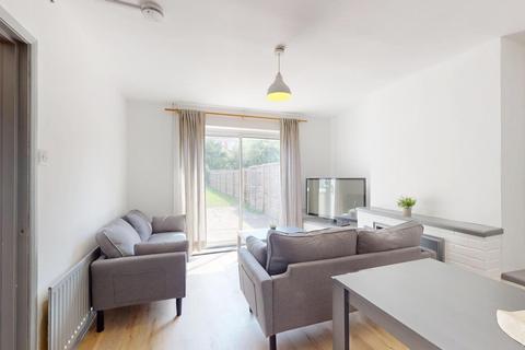 4 bedroom house to rent, Alan Moss Road, Loughborough LE11