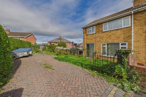 3 bedroom semi-detached house for sale, Larchfield Close, Malvern