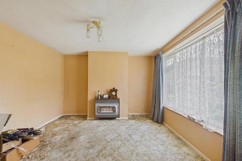 3 bedroom semi-detached house for sale, Larchfield Close, Malvern