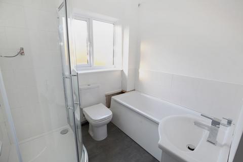 1 bedroom end of terrace house to rent, Wadley Road, London E11