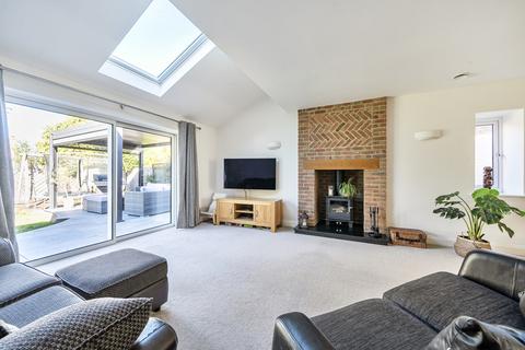 4 bedroom detached house for sale, Lovibonds Avenue, Orpington