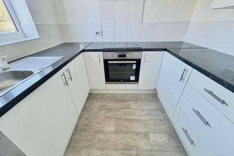 2 bedroom flat to rent, Park Road, Hull, HU3