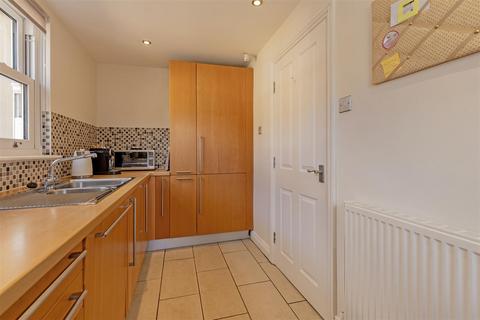2 bedroom apartment for sale, Coombs Road, Bakewell