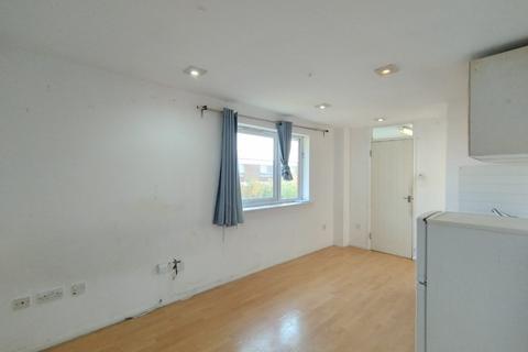 2 bedroom flat for sale, Northolt UB5