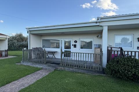 2 bedroom bungalow for sale, 37 Rainbows End Park, Mill Lane, Bacton, Norfolk NR12 0HN
