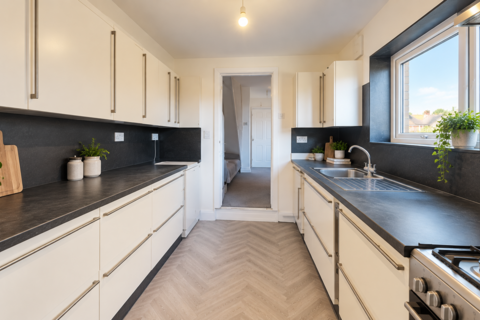 6 bedroom house to rent, St Kildas Road, Bath BA2