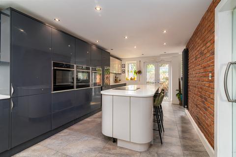 4 bedroom detached house for sale, Mapperley Plains, Nottingham