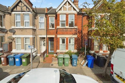 5 bedroom terraced house for sale, Herga Road, Harrow, HA3